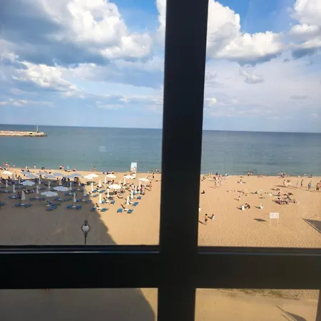 Апартамент Berlin Golden Azure Vista